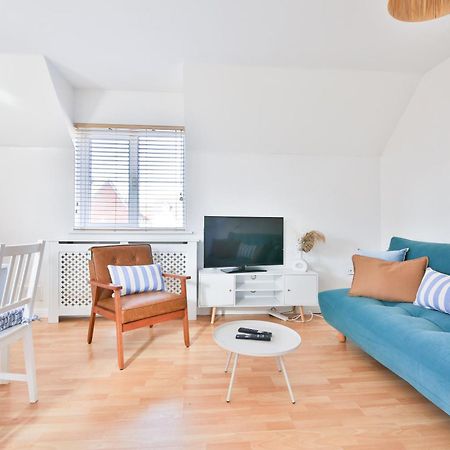 Stayright 2 Bed Beach House With Private Parking- Next To Barry Beach And Jackson Bay 외부 사진