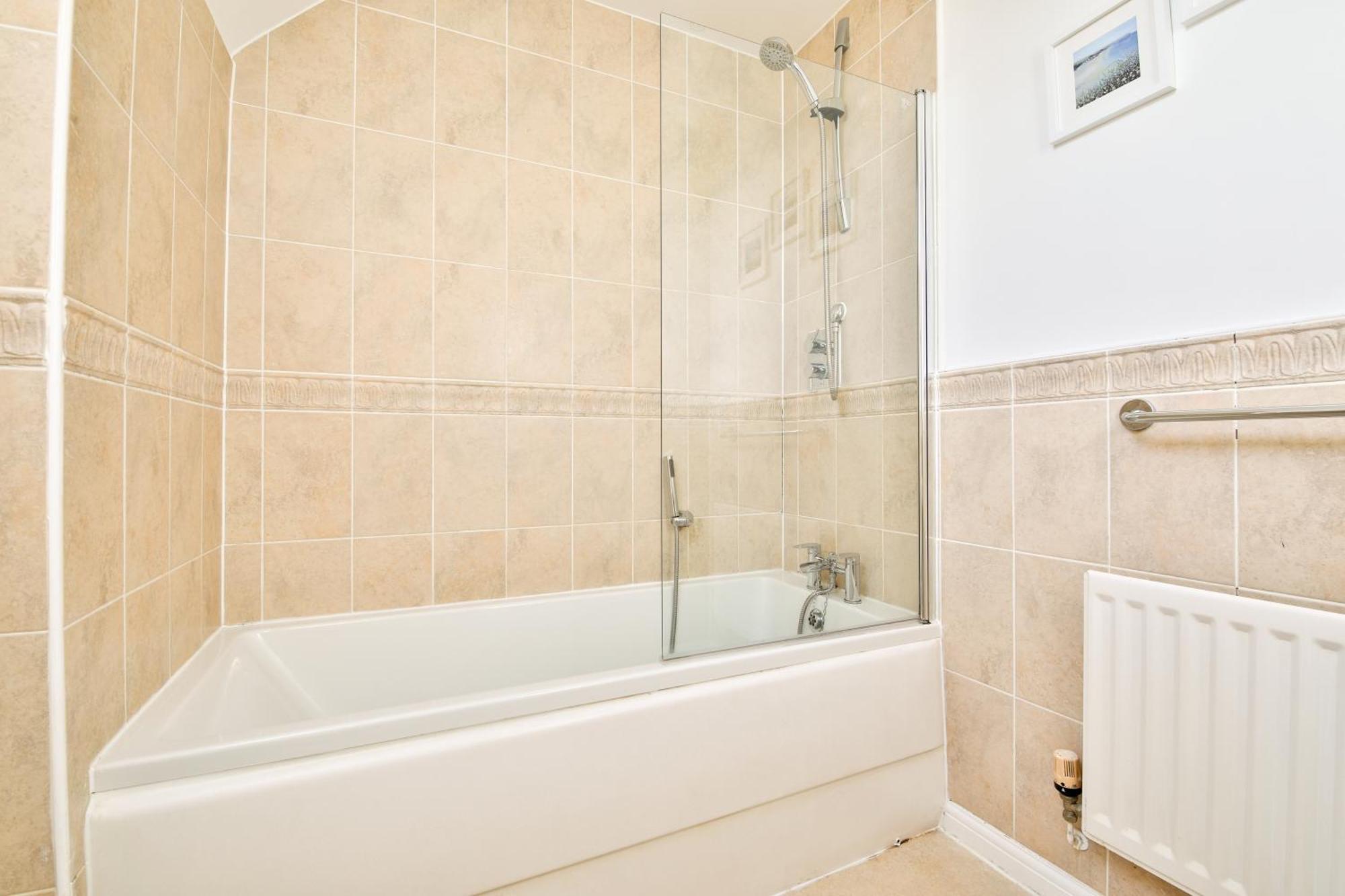 Stayright 2 Bed Beach House With Private Parking- Next To Barry Beach And Jackson Bay 외부 사진