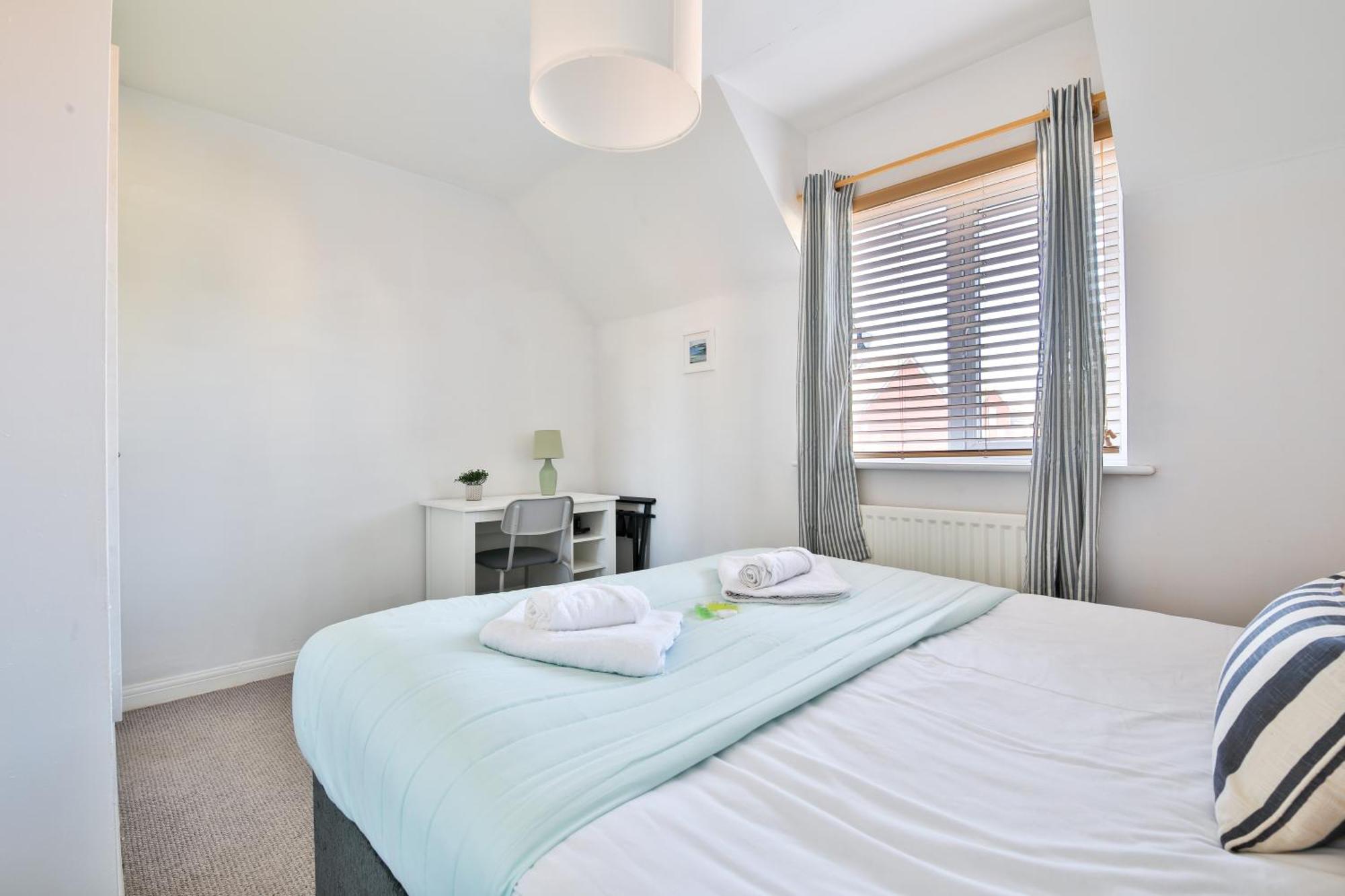 Stayright 2 Bed Beach House With Private Parking- Next To Barry Beach And Jackson Bay 외부 사진