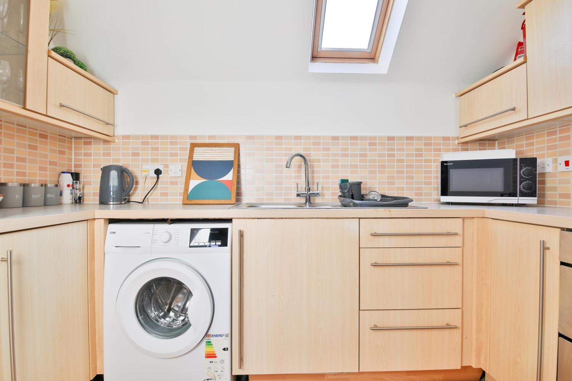 Stayright 2 Bed Beach House With Private Parking- Next To Barry Beach And Jackson Bay 외부 사진